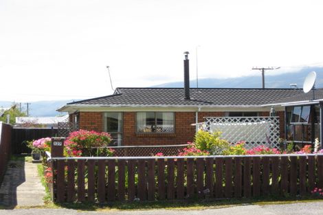 Photo of property in 127 Queen Street, Westport, 7825