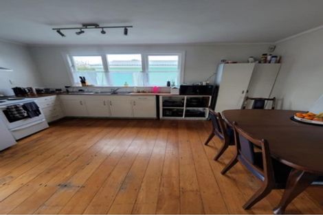 Photo of property in 8 Sussex Street, Levin, 5510