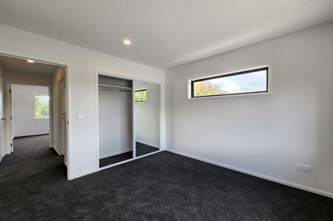 Photo of property in 1/47 Awaroa Road, Sunnyvale, Auckland, 0612