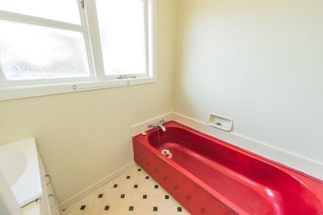 Photo of property in 8a Kings Avenue, Gonville, Whanganui, 4501