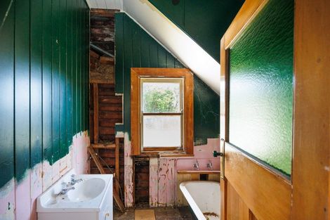 Photo of property in 11 Rosalie Terrace, Kelvin Grove, Palmerston North, 4414