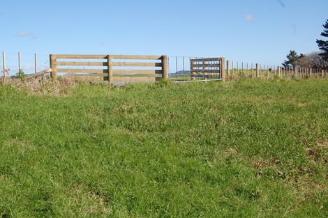 Photo of property in 62 Rangiora Road, Kaiwaka, 0573