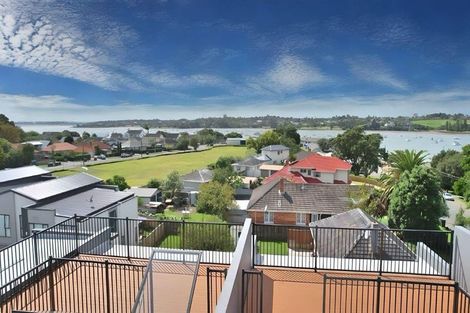 Photo of property in 90 Kings Road, Panmure, Auckland, 1072
