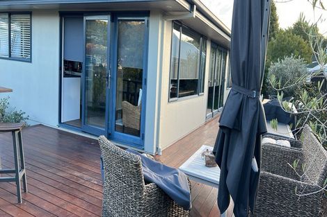 Photo of property in 14 Lakemere Way, Kinloch, Taupo, 3377