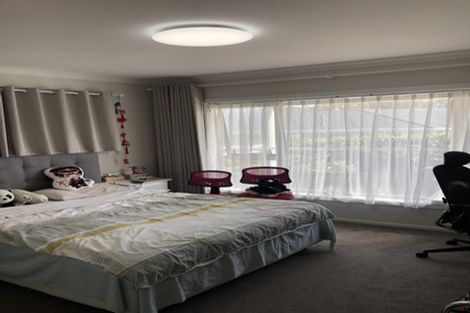 Photo of property in 194 Bleakhouse Road, Mellons Bay, Auckland, 2014