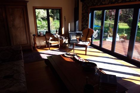 Photo of property in 547 Welcome Bay Road, Welcome Bay, Tauranga, 3175