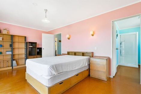 Photo of property in 129a View Road, Sunnyvale, Auckland, 0612