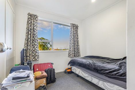 Photo of property in 14 Kemp Road, Massey, Auckland, 0614