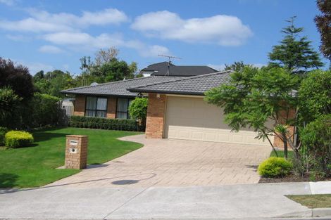 Photo of property in 12 Greenleaf Way, Northcross, Auckland, 0630