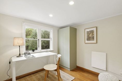 Photo of property in 13 Aplin Terrace, Ngaio, Wellington, 6035