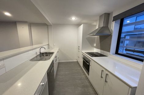 Photo of property in 2/10 Silver Moon Road, Albany Heights, Auckland, 0632