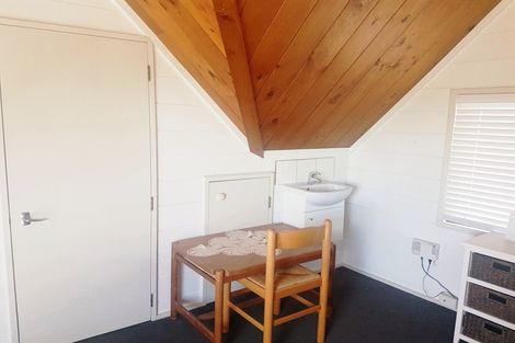 Photo of property in 1/14 Garadice Road, Rothesay Bay, Auckland, 0630