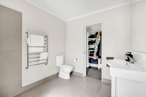 Photo of property in 167 Henwood Road, Paraite, New Plymouth, 4372