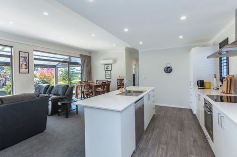 Photo of property in 6 Ataahua Place, Featherston, 5710