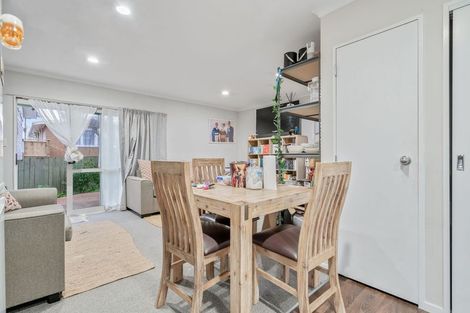 Photo of property in 8 Lomas Place, Manurewa, Auckland, 2102