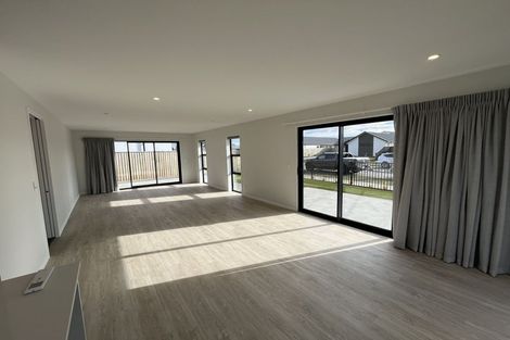 Photo of property in 58 Whitburn Avenue, Halswell, Christchurch, 8025