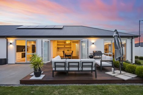 Photo of property in 10 Brooklands Street, Burwood, Christchurch, 8083