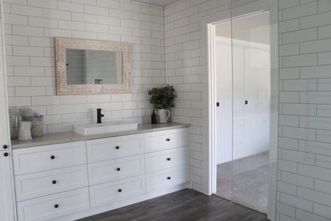 Photo of property in 728 Peak Road, Helensville, 0875