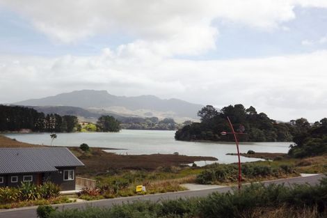 Photo of property in 26 Robertson Street, Raglan, 3225