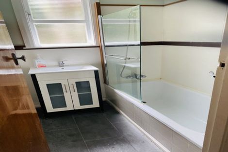 Photo of property in 4 Ngaio Gorge Road, Ngaio, Wellington, 6035