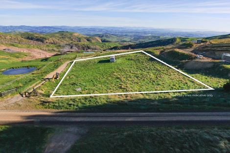 Photo of property in 668b Old Hill Road, Porangahau, 4291