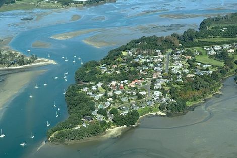 Photo of property in 13 Moana Drive, Tanners Point, Katikati, 3177