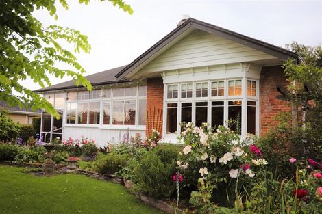 Photo of property in 49 Eglinton Street, Winton, 9720