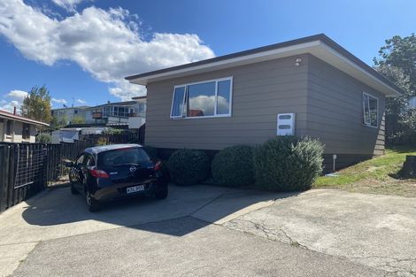 Photo of property in 77a Lynden Avenue, Hillcrest, Auckland, 0627