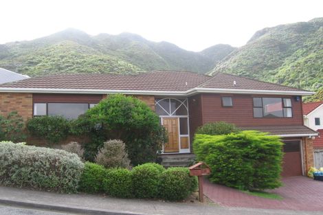 Photo of property in 6 Ridvan Grove, Ngaio, Wellington, 6035