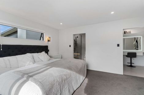 Photo of property in 8 Whitburn Avenue, Halswell, Christchurch, 8025