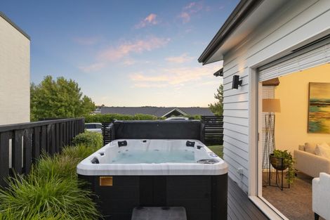 Photo of property in 22 Knoll Rise, Pukekohe, 2120