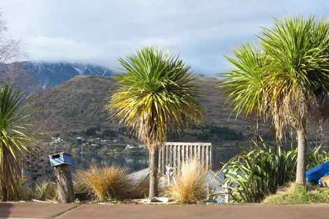 Photo of property in 26 Golden Terrace, Queenstown, 9300