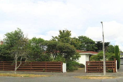 Photo of property in 6 Barton Road, Heretaunga, Upper Hutt, 5018