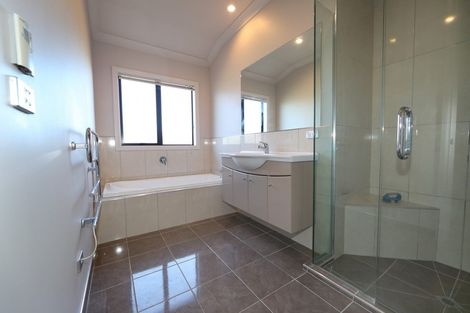 Photo of property in Heynes Place, 28 Heynes Place, Clive, 4102