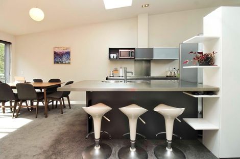 Photo of property in 12/2 Onslow Road, Khandallah, Wellington, 6035