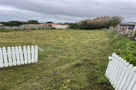 Photo of property in 4 Albany Street, Patea, 4520