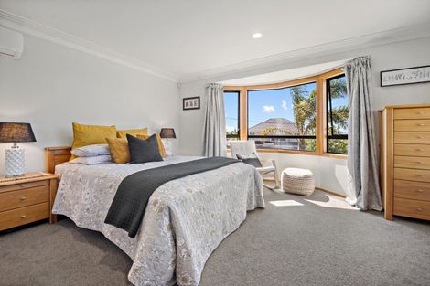 Photo of property in 4 Takutai Avenue, Bucklands Beach, Auckland, 2012