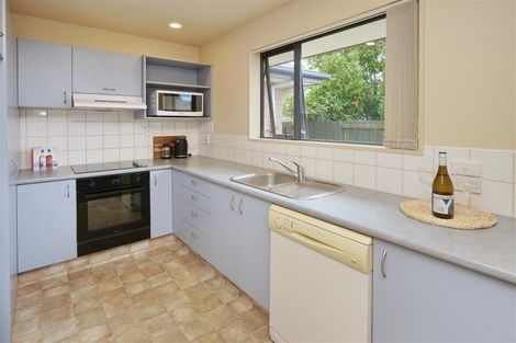 Photo of property in 8/295 Pages Road, Wainoni, Christchurch, 8061