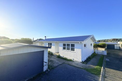 Photo of property in 14 Kea Street, Stoke, Nelson, 7011