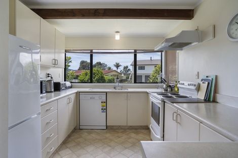 Photo of property in 128 Durrant Drive, Whangamata, 3620