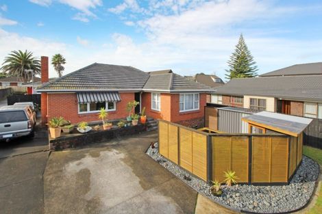 Photo of property in 104a Wyllie Road, Papatoetoe, Auckland, 2025