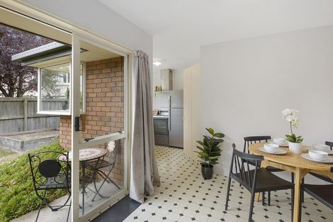 Photo of property in 122b East Belt, Lincoln, 7608