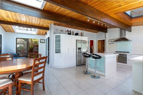 Photo of property in 90 Point Road, Monaco, Nelson, 7011