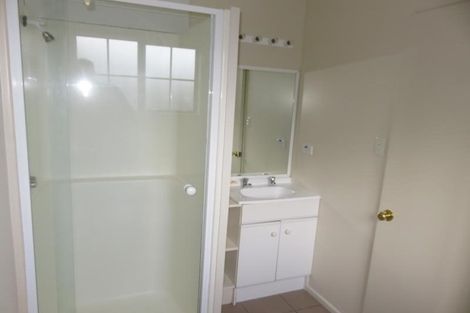 Photo of property in 28 Dominica Crescent, Grenada Village, Wellington, 6037