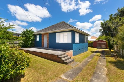 Photo of property in 54 Wainui Avenue, Point Chevalier, Auckland, 1022