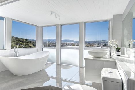 Photo of property in 104 Cliffs Road, Saint Clair, Dunedin, 9012