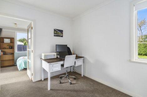 Photo of property in 23 Kent Crescent, Awapuni, Palmerston North, 4412