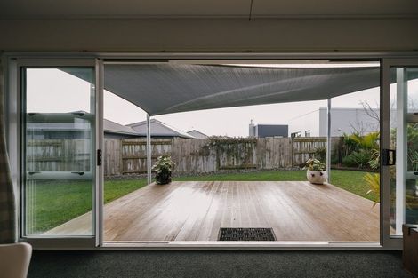 Photo of property in 10 Monaco Grove, Fitzherbert, Palmerston North, 4410