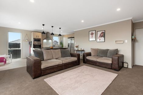 Photo of property in 14 Watene Way, Welcome Bay, Tauranga, 3112