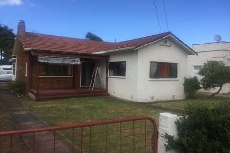 Photo of property in 47 Renfrew Avenue, Sandringham, Auckland, 1041